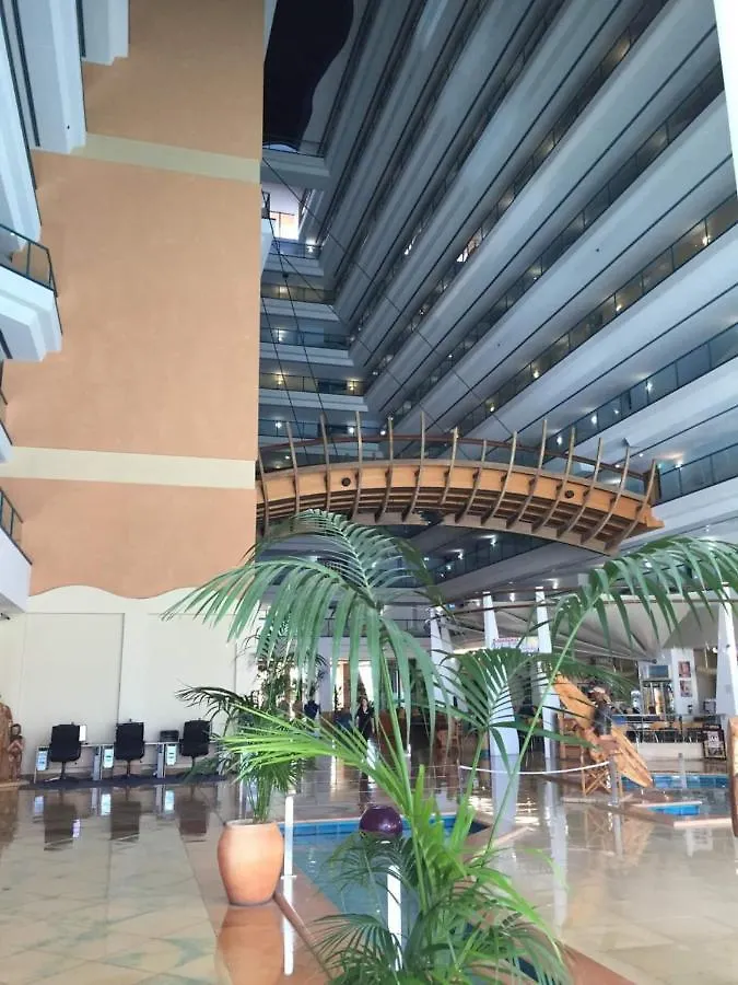 Crown Towers Resort Apartments غولد كوست