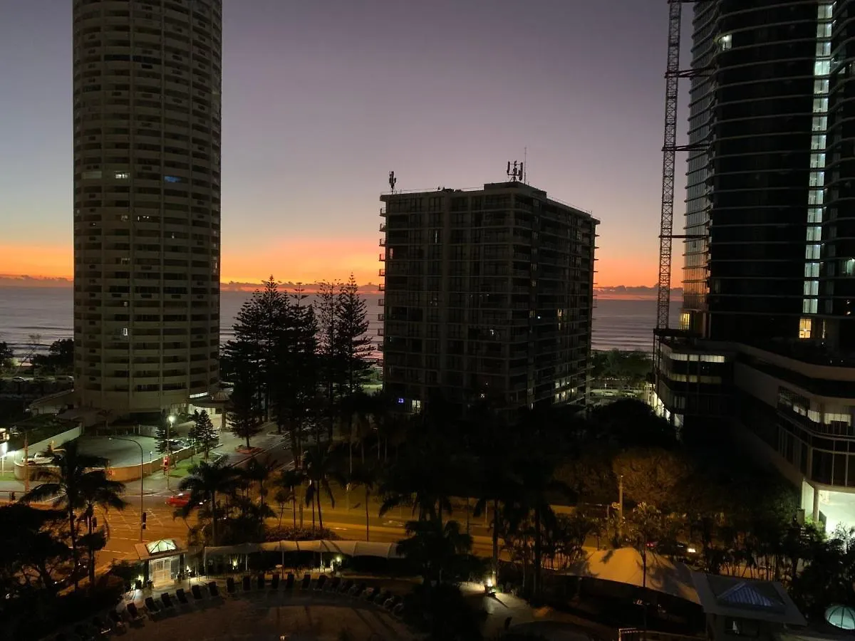 Crown Towers Resort Apartments غولد كوست